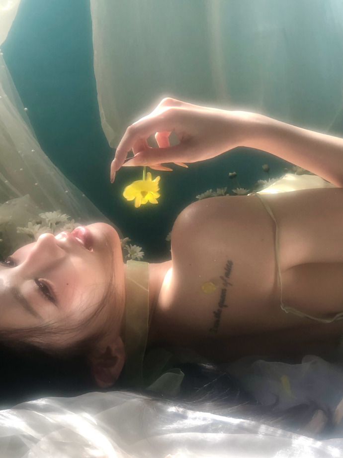 是否能配合低频爬虫同步策略